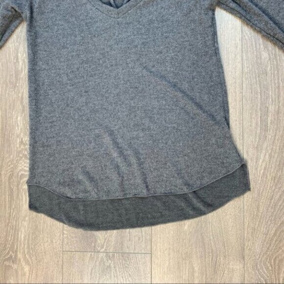 Revolve LNA Women's Sweater Strappy V-neck Long Sleeve Soft Charcoal Gray XS - Picture 8 of 13